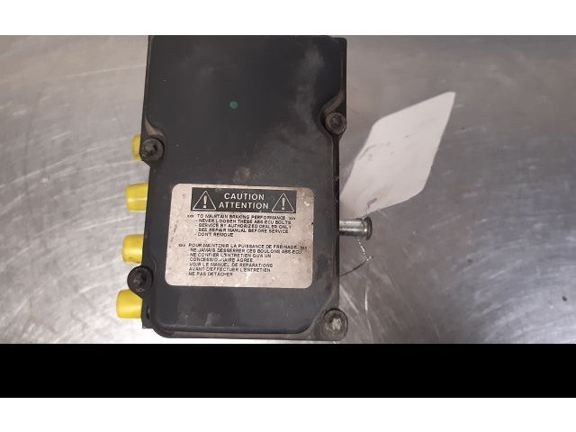 Блок АБС 333304023160   Toyota  Corolla Verso E121  2001 - 2004 года