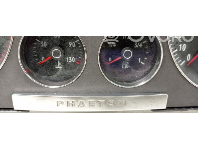 Панель приборов 3D0920881H   Volkswagen Phaeton       