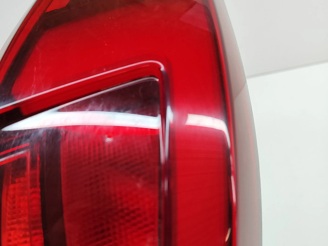 Světlo zadní  levé 7465465   BMW 2 F44 2020