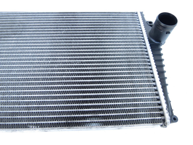 Интеркулер 30748809, 30730524 Volvo S60