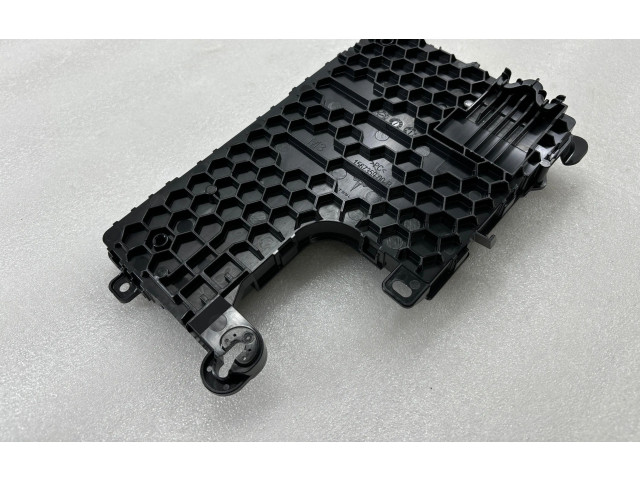 Блок комфорта 149785000D, 156735900B Tesla Model 3