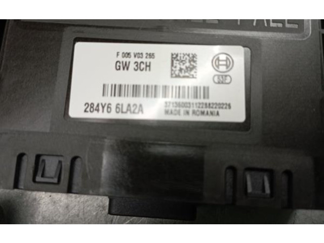 Блок комфорта 284Y66LA2A Dacia Duster II