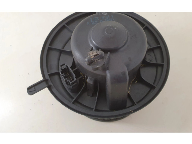 Вентилятор печки 1K1819015 Volkswagen Caddy