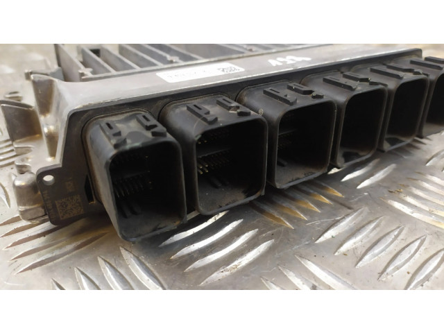 Блок управления двигателя 031673394, 9453517 BMW X3 G01