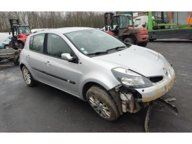 Модуль управления BSM 8201054131 Renault Clio III