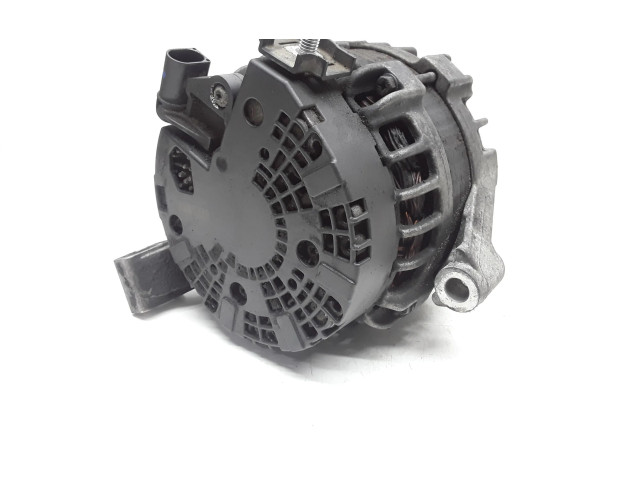 Генератор 30659131 Volvo V60