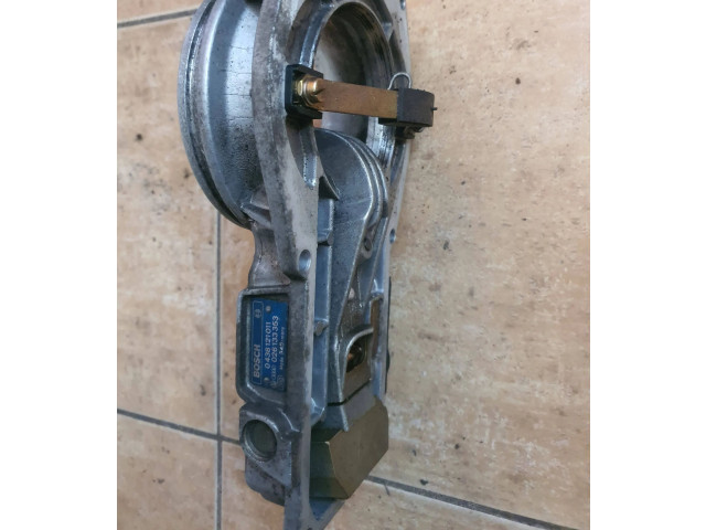 Vstřikovací lišta 026133353, 0438121011 Audi 80 90 B3