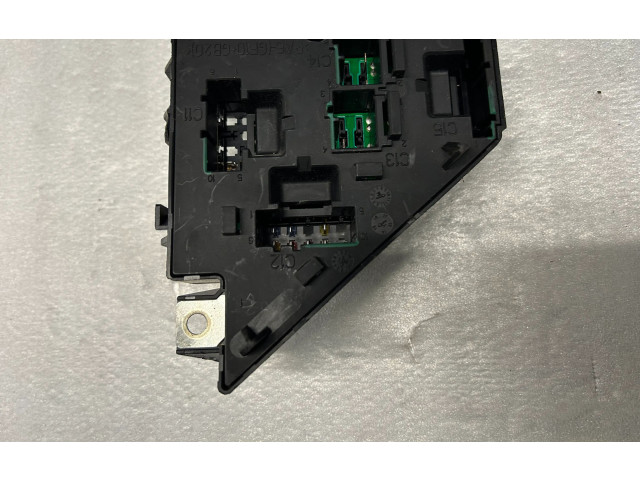 Блок предохранителей 31473984   Volvo XC90    