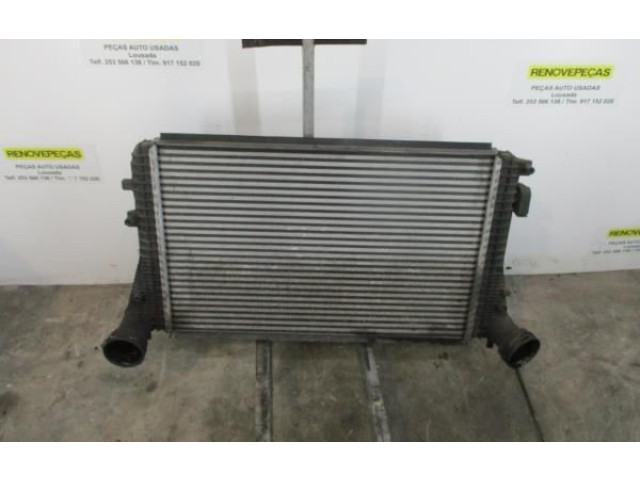 Интеркулер  1K0121345N   Volkswagen Touran I 