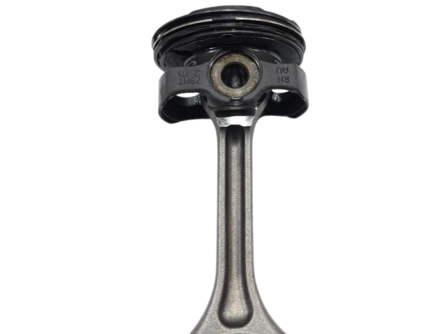 Поршень 46354757, 46346020 Jeep Renegade