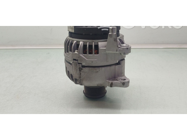 Генератор 8EL01171079 Volkswagen Caddy