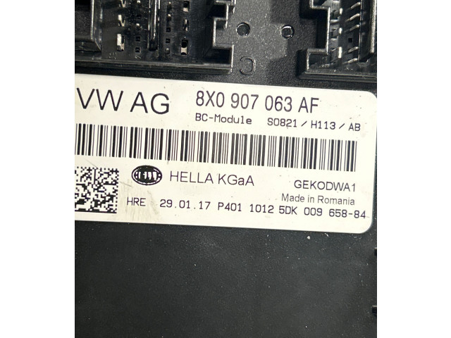 Блок управления 8X0907063AF, 5DK00965884 Audi A1