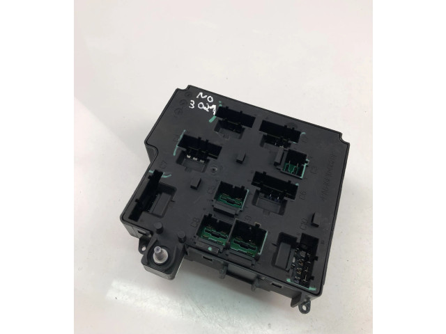 Блок предохранителей 31473771 Volvo XC90