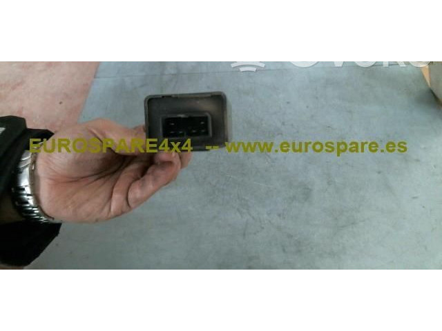   Pojistková skříňka 28460   Nissan Terrano 1996