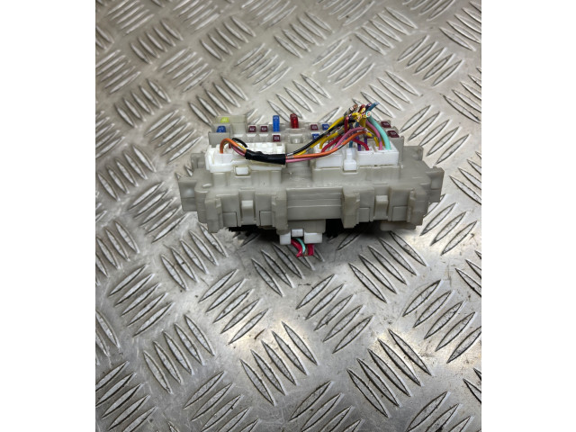 Pojistková skříňka 1052918, J0285 Nissan Navara D40 2013