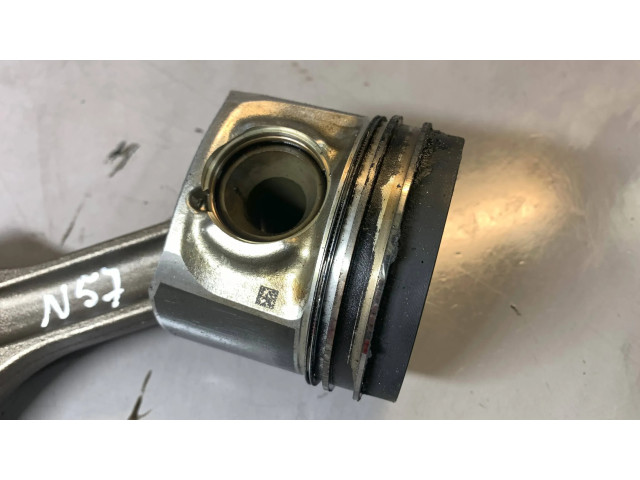 Píst 11248508023, 11257805329 BMW 7 F01 F02 F03 F04 pro naftový motor 3.0 N57 N57D30