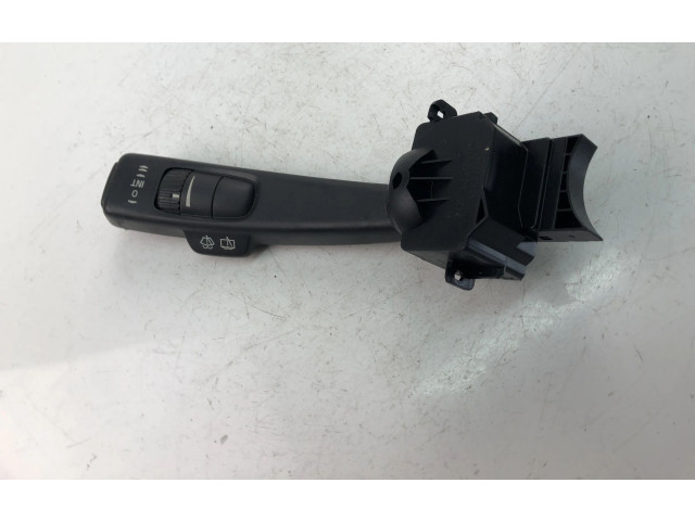 Подрулевой переключатель 17D770   Volvo V70