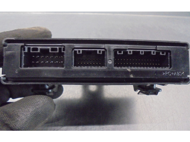 Блок управления BCKA675M0, BCKA675M0D Mazda 3