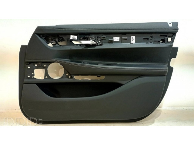 Обшивка передней двери