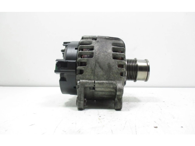 Генератор 04C903023K Volkswagen Golf Sportsvan