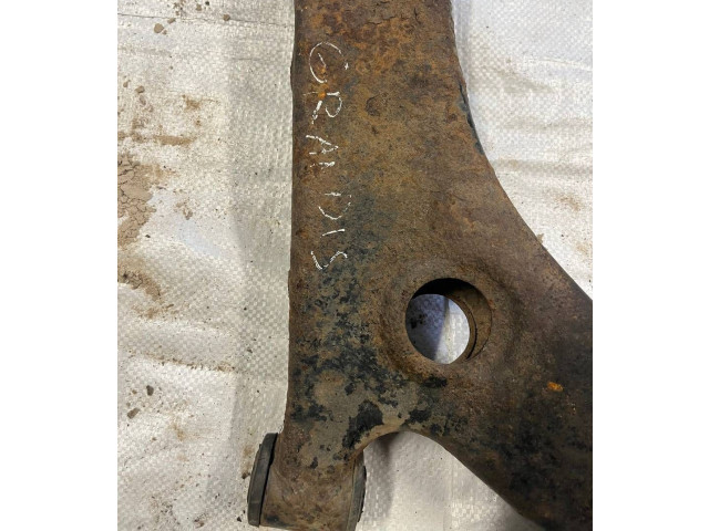 Топливная рампа Mitsubishi Grandis