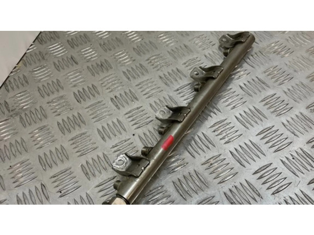 Vstřikovací lišta 7537319 BMW 7 F01 F02 F03 F04 pro benzínový motor 4.4