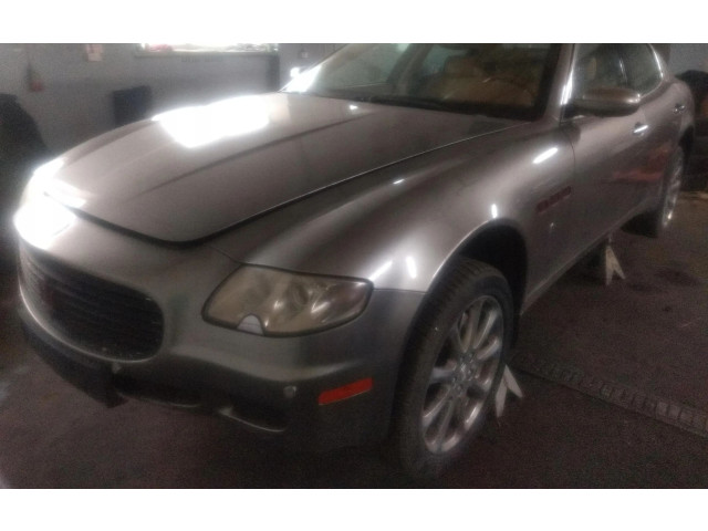 Блок предохранителей 501210100090 Maserati Quattroporte