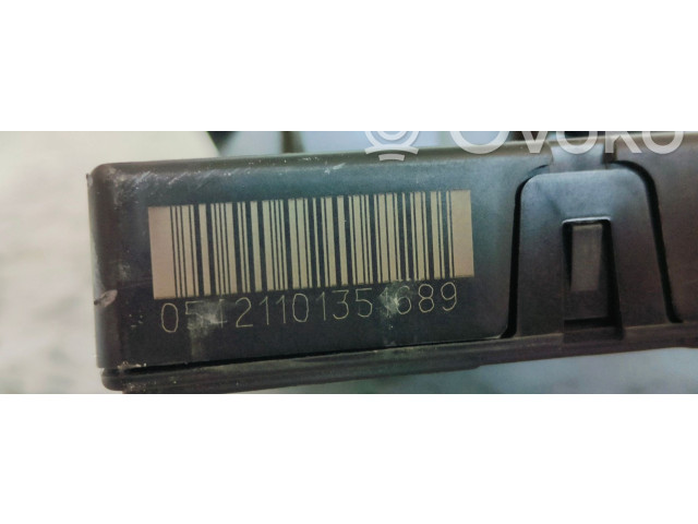 Блок предохранителей 5WA937086AE   Skoda Octavia Mk4    