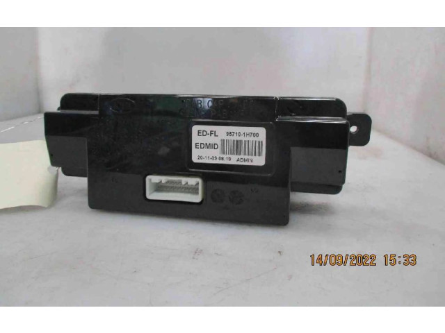 Дисплей    957101H700, 957101H700   KIA Ceed