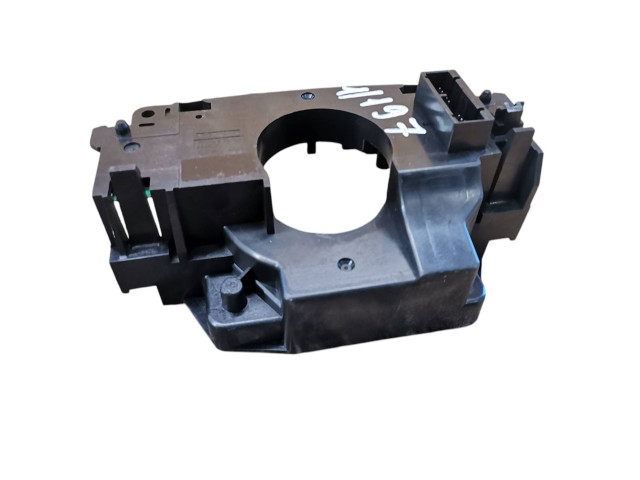 Ручка стеклоочистителей 30658614   Volvo V70