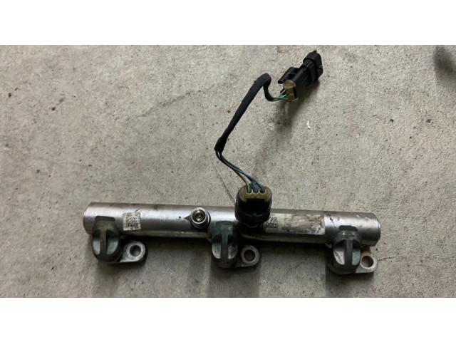 Vstřikovač 670050573, 0236160577 Alfa Romeo Giulia pro benzínový motor 2.9