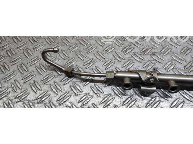 Топливная рампа 04E133320 Skoda Fabia Mk3 (NJ)