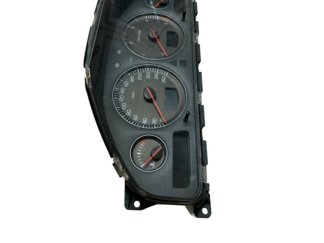 Панель приборов 30746102, 8602885   Volvo V70       