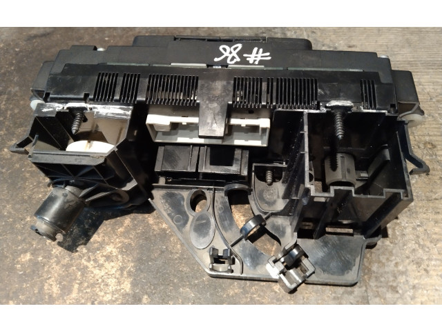 Блок управления климат-контролем 1K2820045B, 5HB00932226   Volkswagen Jetta V