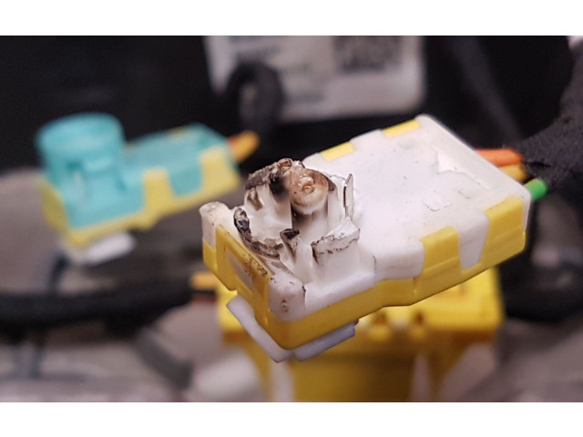 Руль Citroen C3 Aircross 2017 - года 98118752ZD, 34211562F