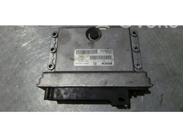 Блок управления двигателя 0281001262, 1710044 Citroen Xantia