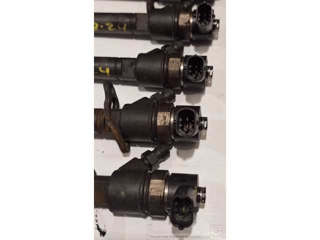 Форсунка 30777526 Volvo V70 D5244T4