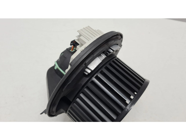 Вентилятор печки 6411693366311, 20528385 BMW 1 E81 E87