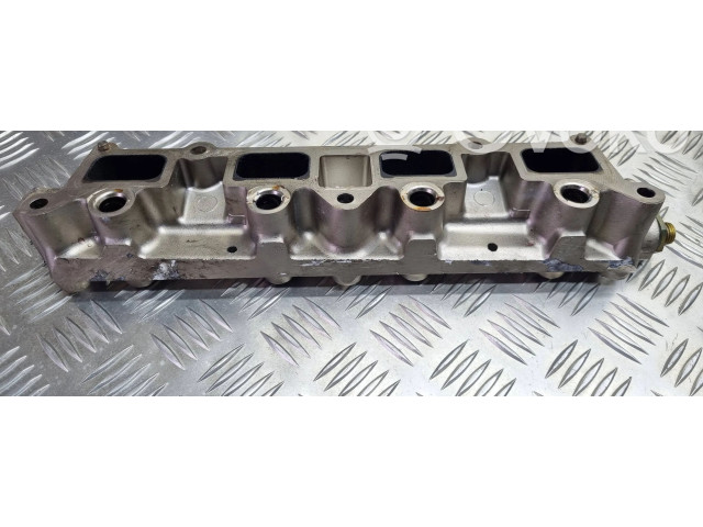 Топливная рампа GK284AH8DE   Volkswagen PASSAT B6  