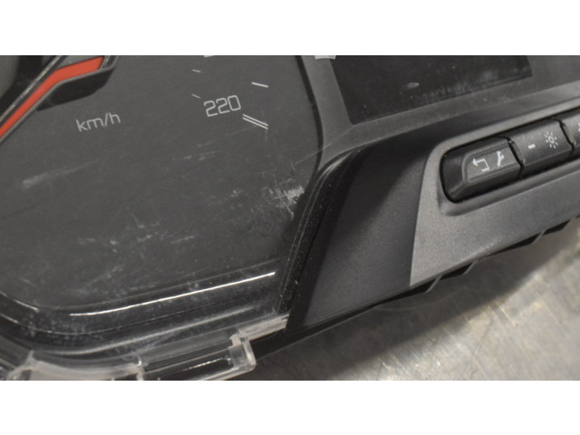 Панель приборов    Peugeot Partner III       