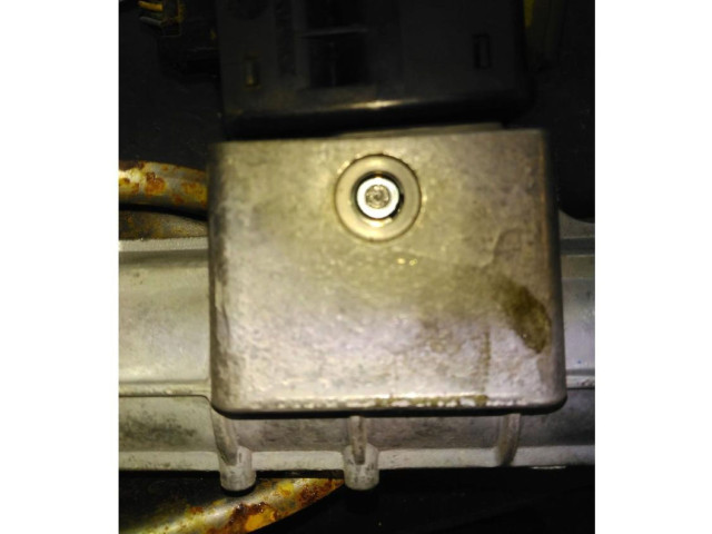 Генератор    Renault Laguna III      