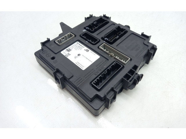 Блок управления 284B26838R   Renault Captur