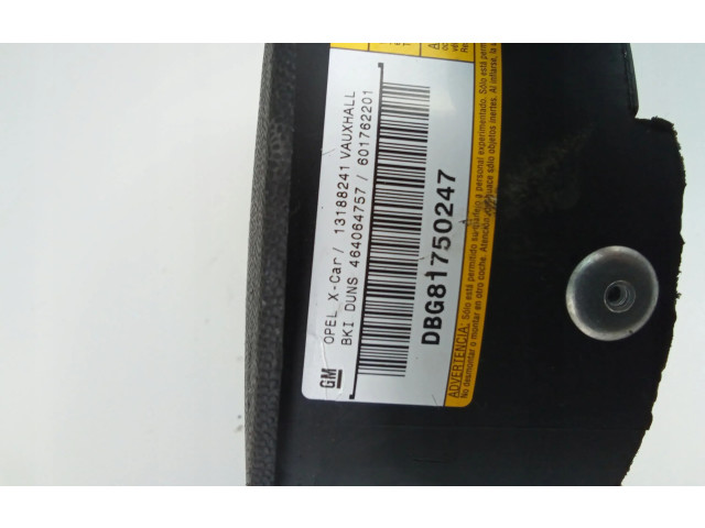 Подушка безопасности водителя 13188241 Vauxhall Meriva A
