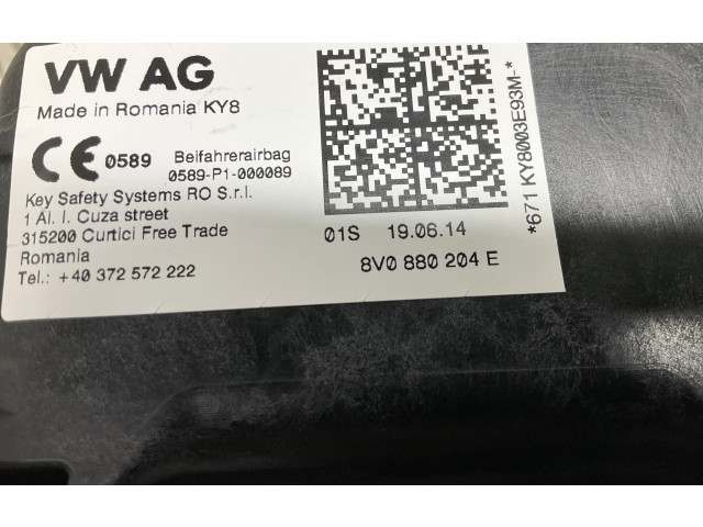 Подушка безопасности пассажира 8V0880204E Skoda Octavia Mk3 (5E)