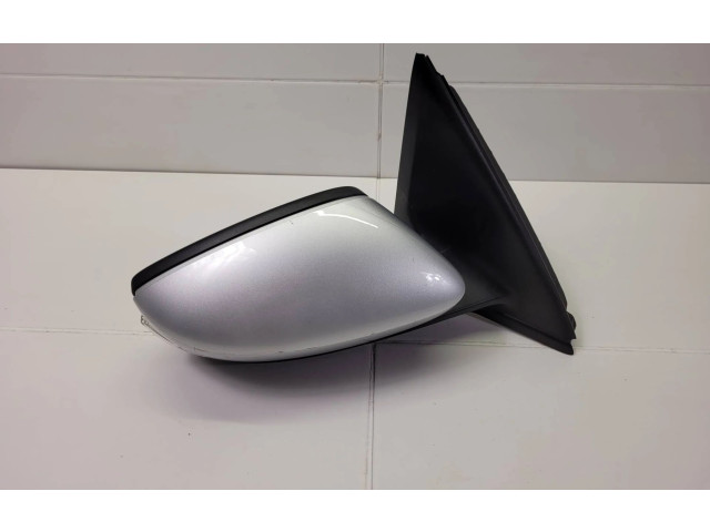 Зеркало электрическое Skoda Fabia Mk3 (NJ) 2015 - 2021 года