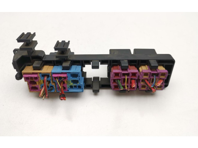 Блок предохранителей 8K0951253 Audi A3 S3 8P