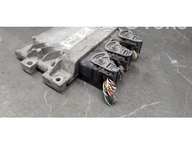 Комплект блоков управления 8200783095 Renault Clio III