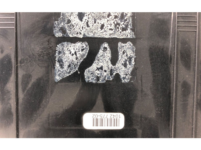 Přístrojová deska BMW 1 E81 E87 2004 1041568