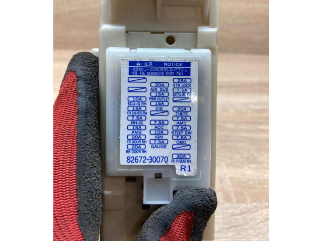 Pojistková skříňka 8273030B61, 8267230070 Lexus GS 300 350 430 450H 2005