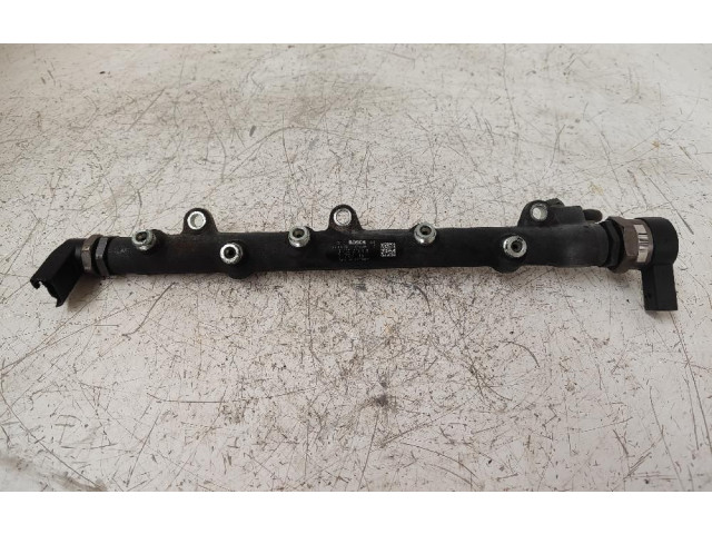 Топливная рампа 0445214030, BOSCH   BMW 3 E90 E91   для двигателя 204D4